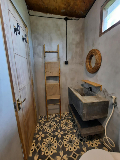 Bathroom 2, Sawah Ijen, Banyuwangi