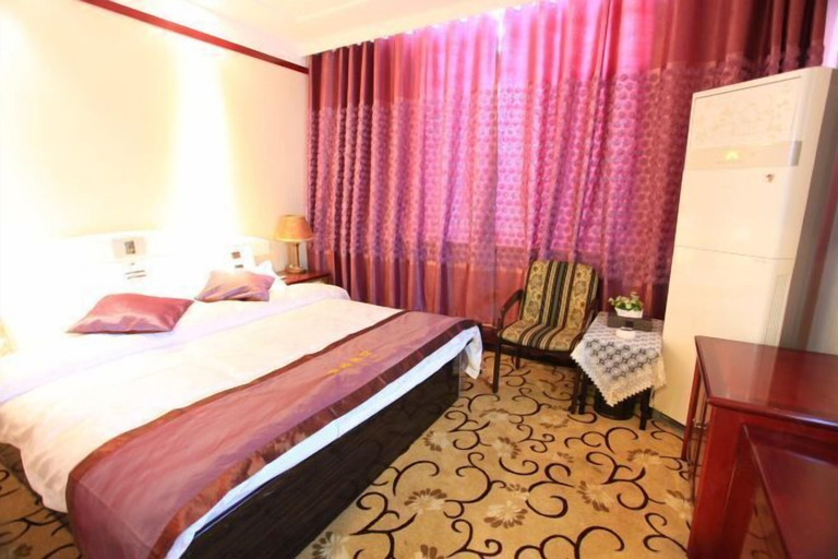 Bedroom 3, Jinta Hotel, Jiuquan