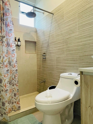 Bathroom 4, Casa Lapa Roja, Garabito