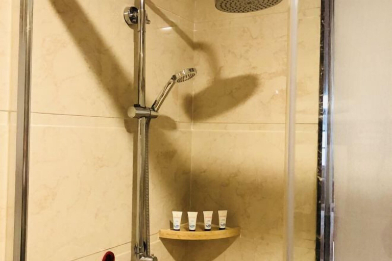 Bathroom 3, Jinbiwan Hostel, Jiangmen