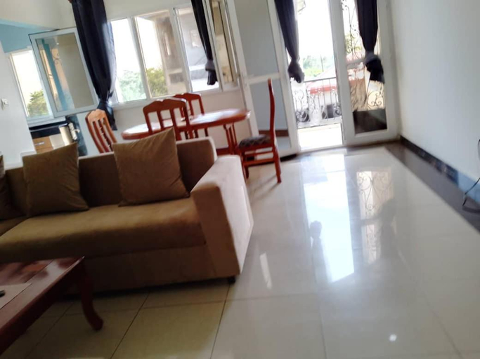Others 1, Residence Rosalie, Mfoundi