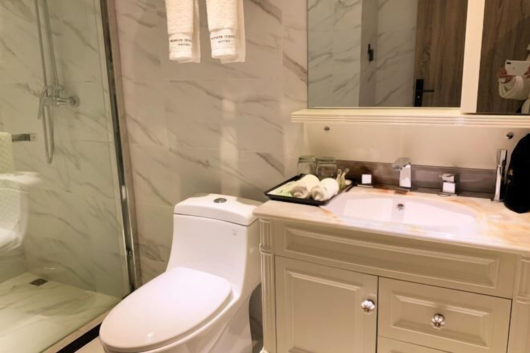 Bathroom 3, Flower Seasons Hotel, Bijie