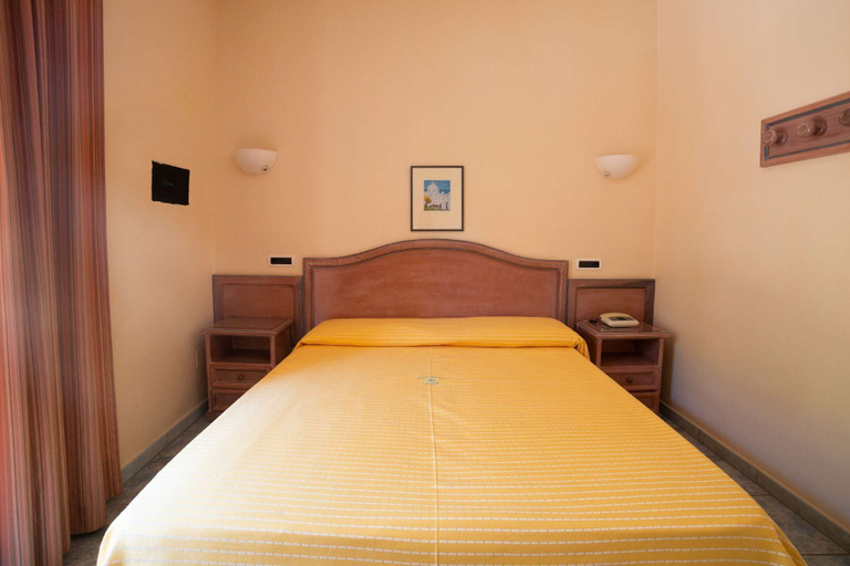 Bedroom 3, Hotel Royal Terme, Napoli