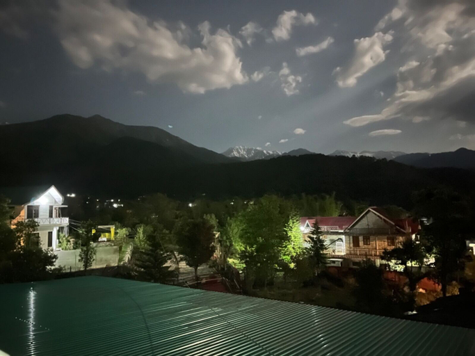 Sport & Beauty 5, Sterling Banquet and Hotel, Kangra