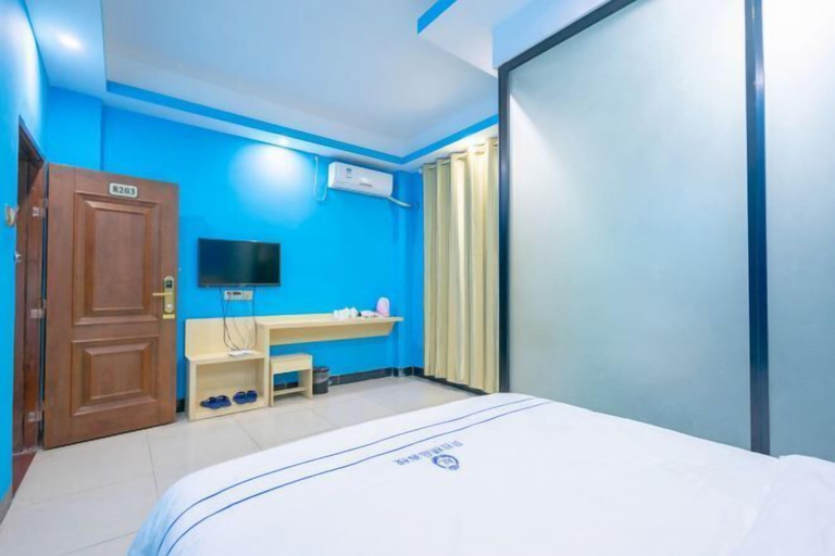 Bedroom 9