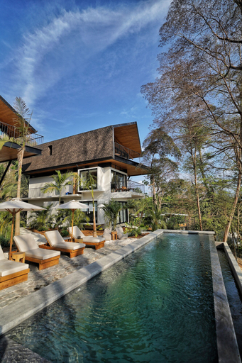 Sport & Beauty 5, PURAPURA SANTA TERESA, Puntarenas