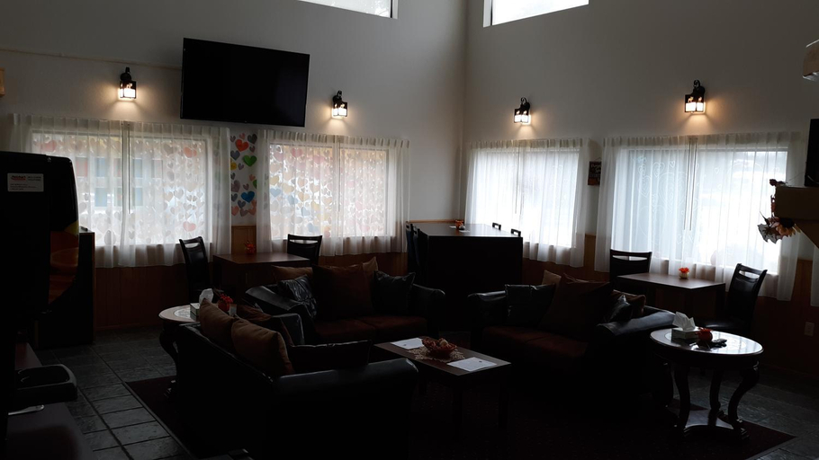 Public Area 2, Pleasant Moose Lodge, Luce