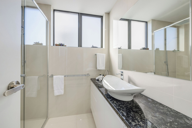 Bathroom 13