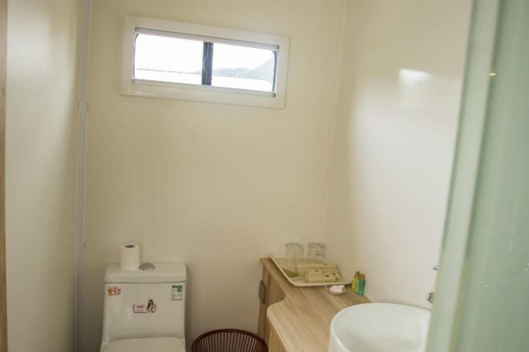 Bathroom 4, Santaishan Resort Hotel, Chenzhou