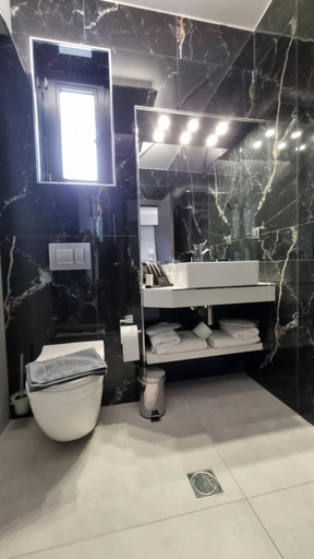 Bathroom 2, LUXSUITES, East Macedonia and Thrace