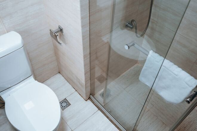 Bathroom 7