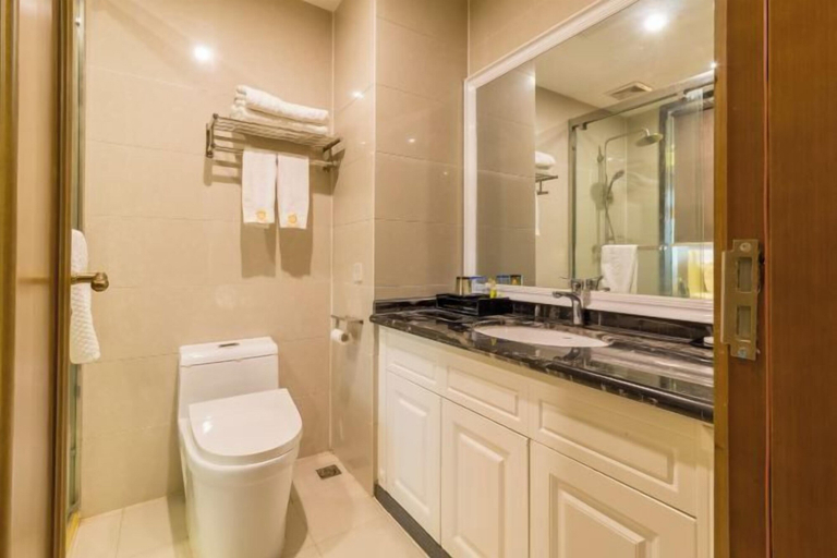 Bathroom 4, Mingshi Hotel, Ji'an