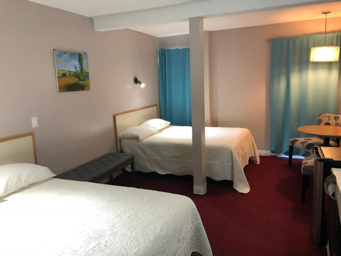 Bedroom 3, Voyageur Motel, Thunder Bay