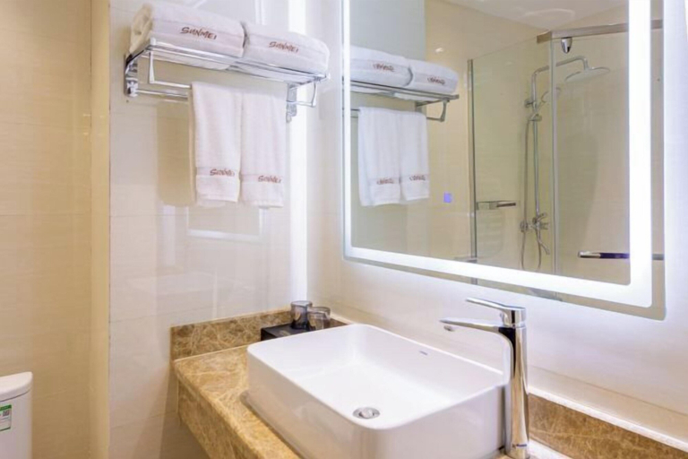 Bathroom 3, Yayue Hotel (Yongxin Central Plaza), Ji'an