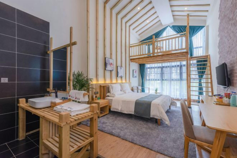 Bedroom 3, Duyun JuZhi · Memory Hotel (Qiannan Normal University), Qiannan Buyei and Miao
