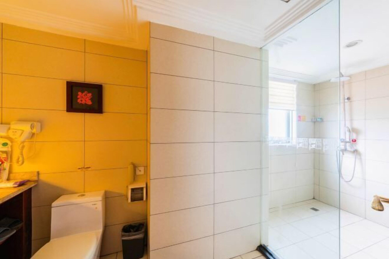 Bathroom 4, Liuzhi Gongkuang Hotel, Liupanshui