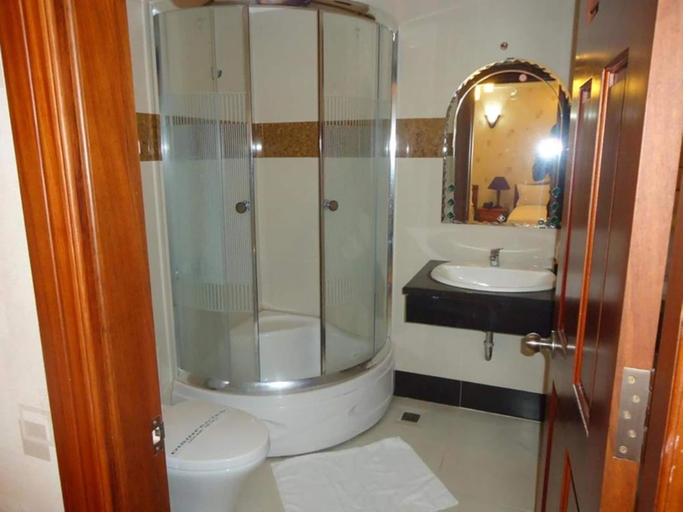 Bathroom 4, Phu An Hotel, Gò Vấp