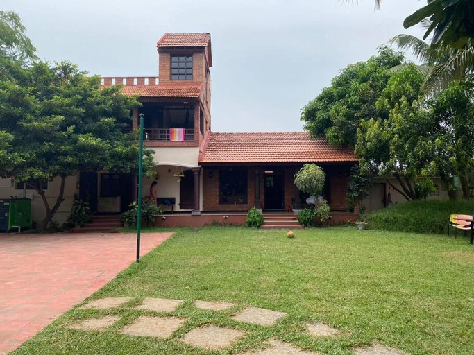 5, Anchorage - Mesmerizing villa with lawn, BB court, Kancheepuram