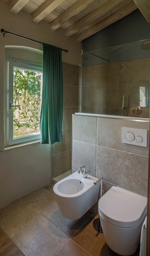 Bathroom 5, Borgo Elissa, Florence