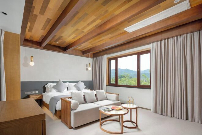 Bedroom 11
