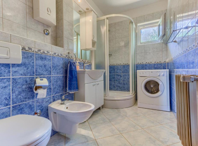 Bathroom 3, Apartment Villa Iskra, Trogir