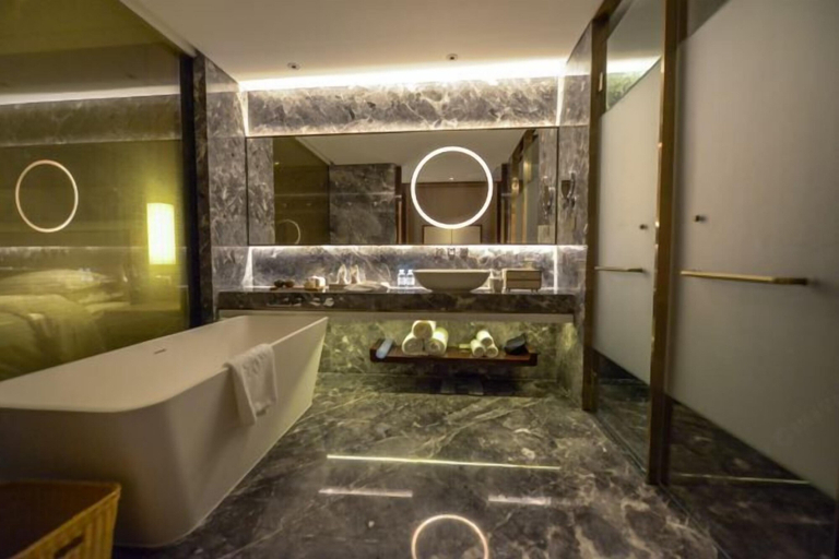 Bathroom 4, Lotus Villa Hotel, Liuzhou