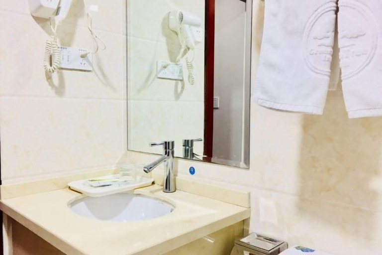 Bathroom 3, Ruyi Hotel (Nantong Liuping Road), Nantong