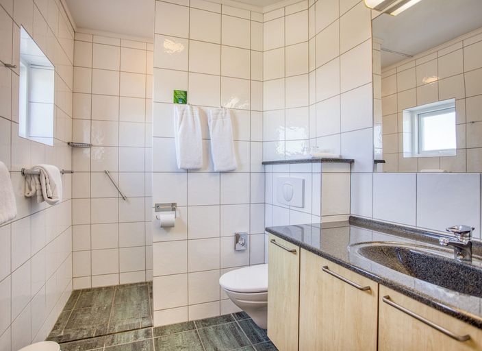 Bathroom 5, Color Hotel Skagen, Frederikshavn