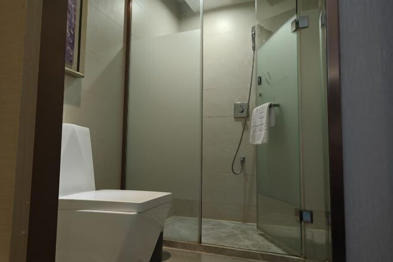 Bathroom 3, Lavande Hotel (Huawei Gangtou Metro Station), Shenzhen
