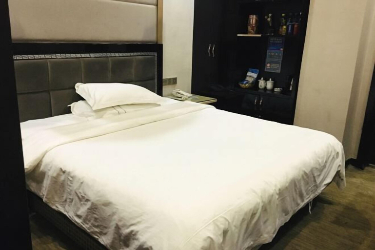 Bedroom 26