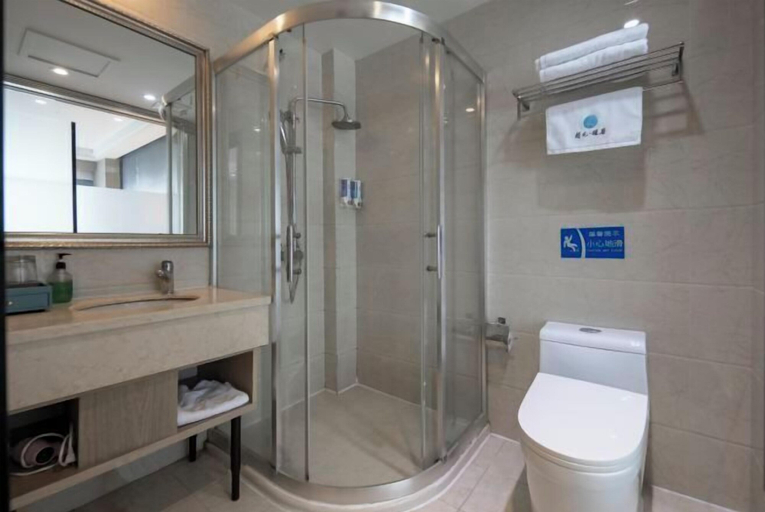 Bathroom 3, Hangzhou Dingqiao Kaiyuan Yiju Hotel, Hangzhou
