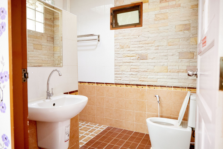 Bathroom 3, Baandara Resort Saraburi, Muang Saraburi