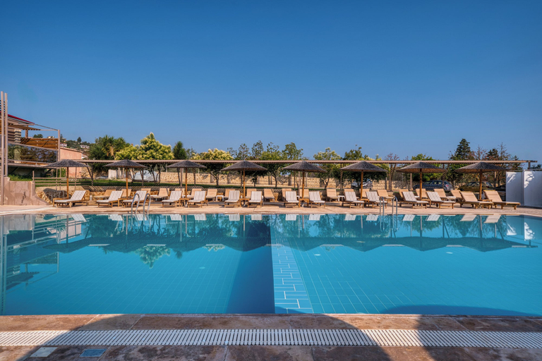 Sport & Beauty 5, Black & White  Resort, Peloponnese