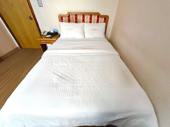 Bedroom 2, Newvera Hotel, Cheongju