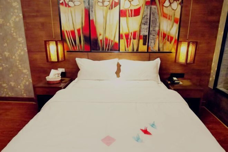 Pineapple Hotel, Linyi