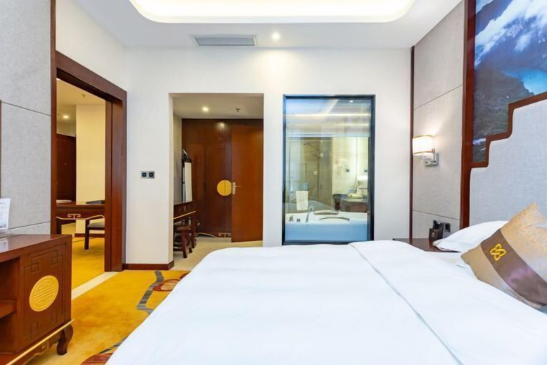 Bedroom 3, Tongxin Hotel, Qianxinan Buyei and Miao