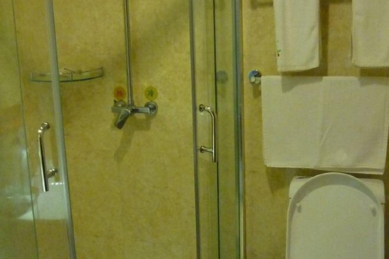 Bathroom 3, Nanjiang Daxiagu Hotel, Guiyang