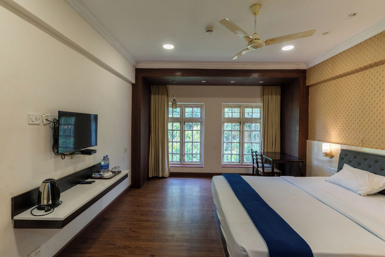 Bedroom 3, Malayalee Club, Chennai