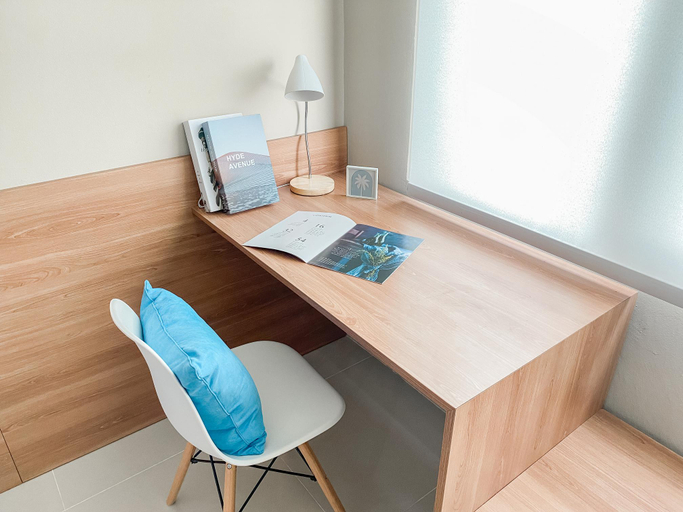 Others 4, Modern Look Studio Apartment at LRT City Jatibening By Travelio, Bekasi