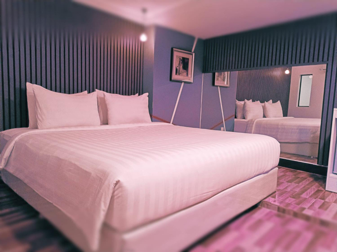 Bedroom 8