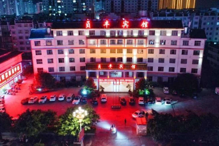 Exterior & Views 2, Zhenfeng Hotel, Qianxinan Buyei and Miao