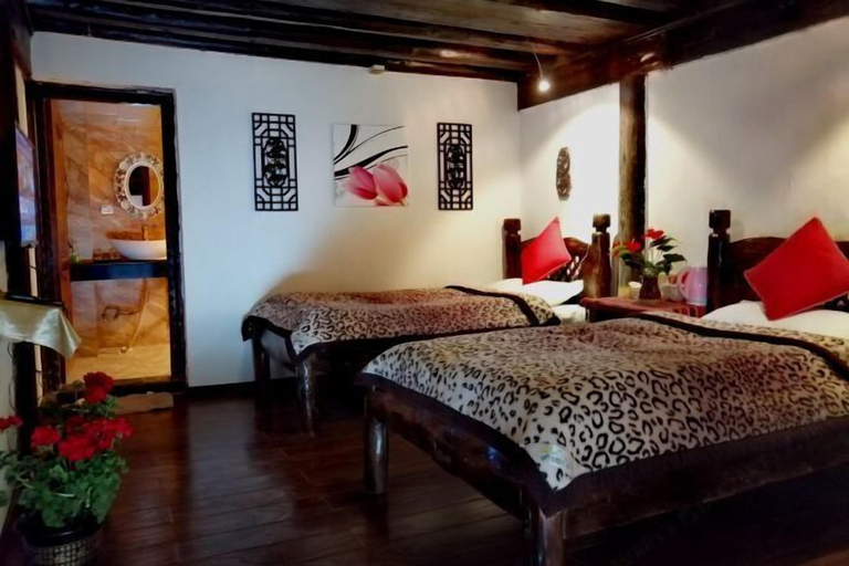 Bedroom 3, Caiyunjian Inn, Dêqên Tibetan