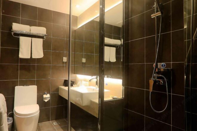 Bathroom 3, Meitu Boutique Business Hotel, Beijing