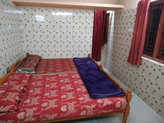 Bedroom 3, MANIIS HOMESTAY, Coimbatore