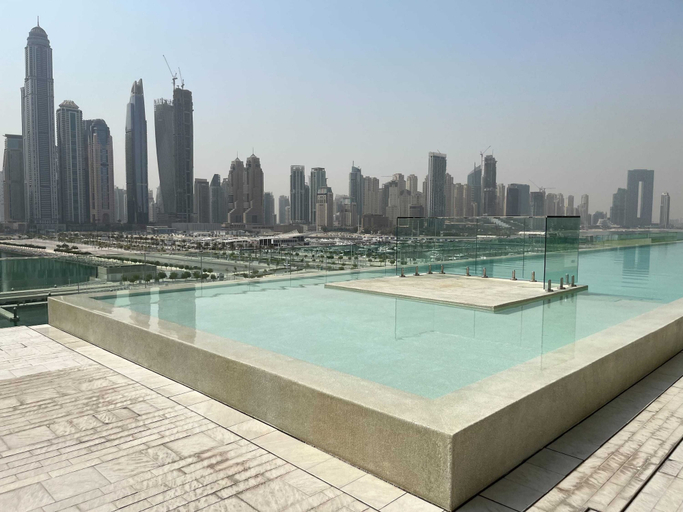 Room 5, Silkhaus Building With Private Beach Sea View, Dubai