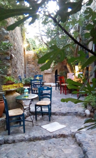 Others 4, Byron's Sea View, Peloponnese