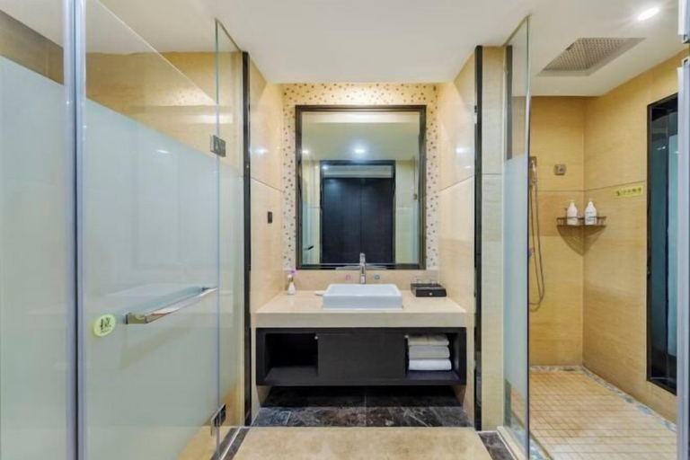 Bathroom 3, CHUXI GRAND HOTEL, Tongren