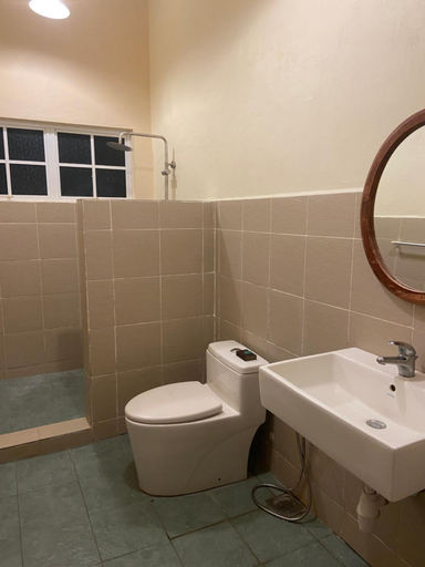 Bathroom 3, Melaka Beach Villa C Type, Malacca City