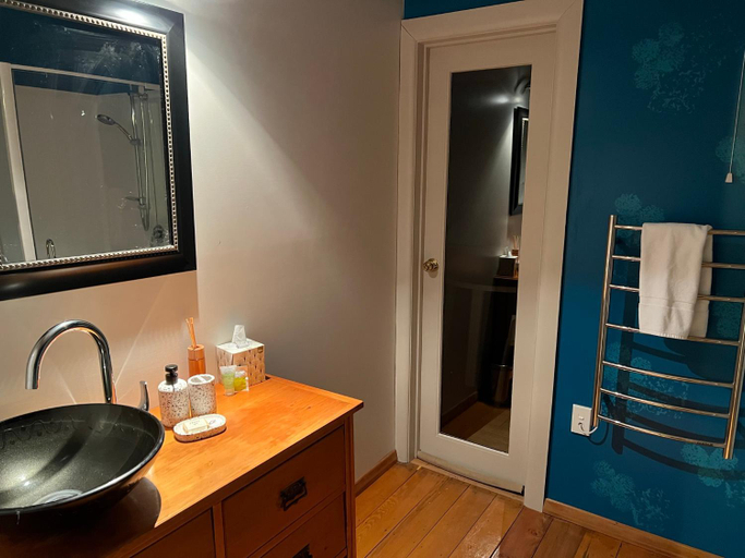 Bathroom 5, Kohatu Flat Rock Cafe, Bar and B&B, Tasman