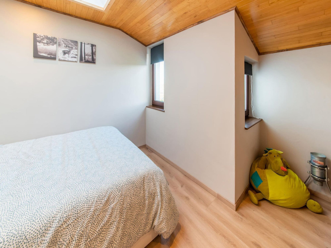 Room 4, Holiday Home in Leglise With Garden, Luxembourg
